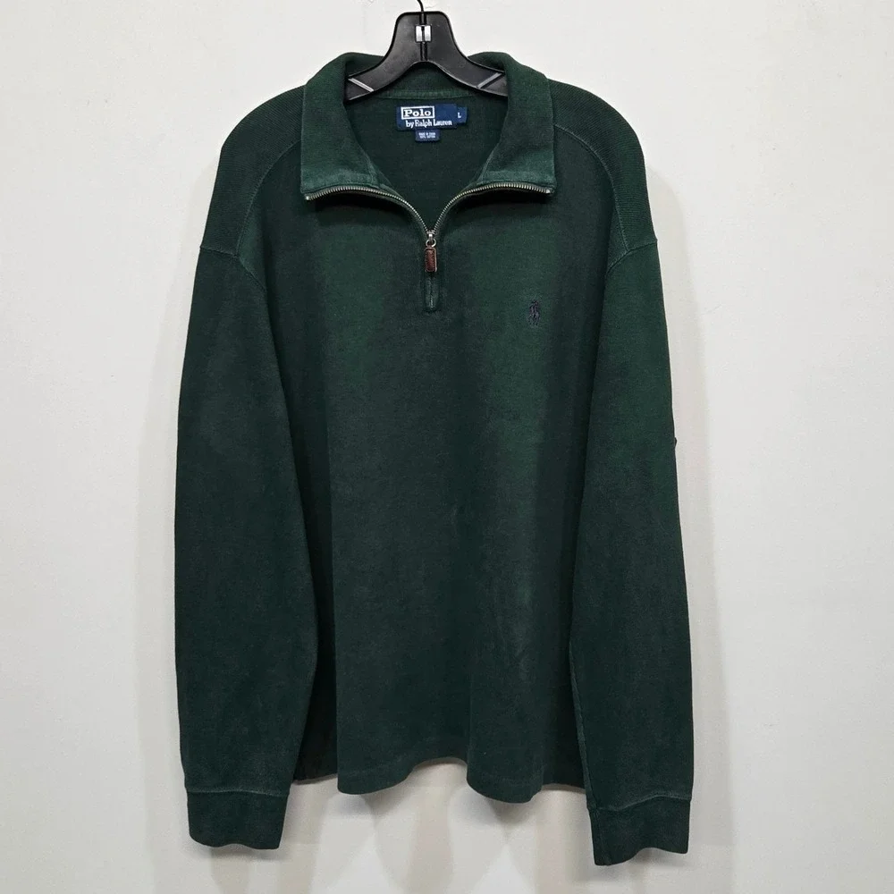 Polo Ralph Lauren features pit